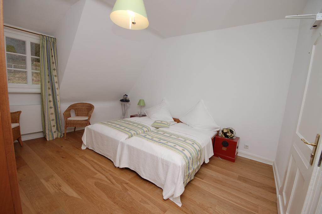 Wildenburger Hof Otel Friesenhagen Oda fotoğraf